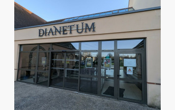 Presse / Article Echo Républicain - Initiation au bridge au Dianetum